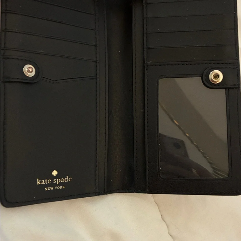 Kate Spade Black and‎ Cream Wallet